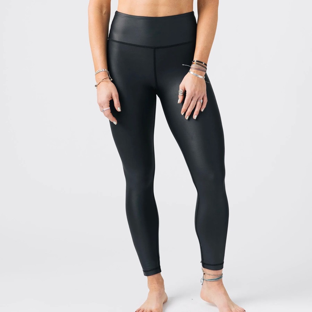 Zyia Active Black Metallic Light n Tight Hi-Rise 7/8 24"